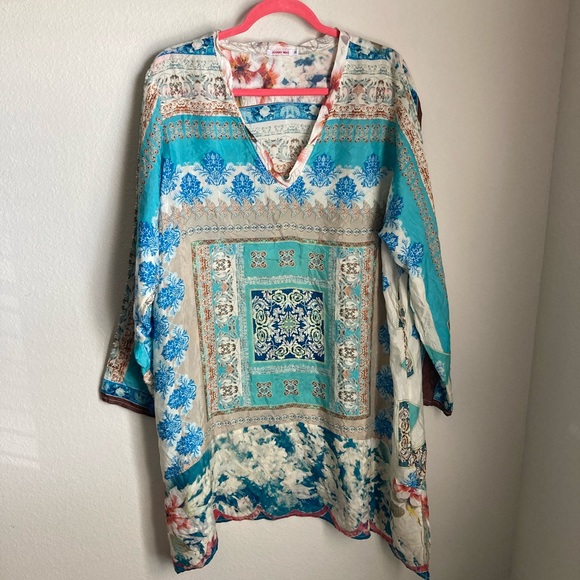 Johnny Was Tops - Johnny was silk tunic